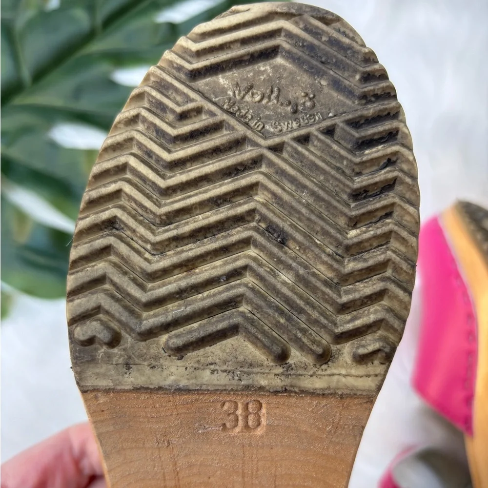 Sven Vollsjo Leaf Punch Clog Ankle Strap Fuchsia - Picture 8 of 10